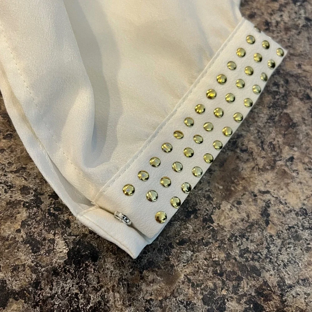 The Limited Studded Split Back Ivory Blouse Size Medium‎ Long Sleeve Cream Top